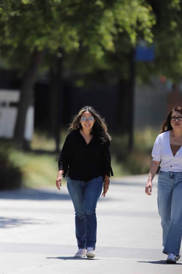 Bella periodista y exjugador hondureño sorprenden: Ambiente previo al Honduras vs Curazao