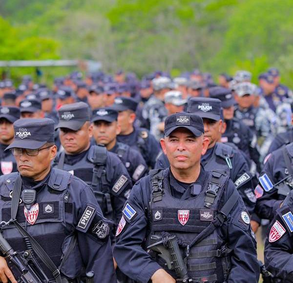 Imágenes del megaoperativo en Apopa: con 3,000 agentes Bukele responde a denuncia de robos en cinco barrios