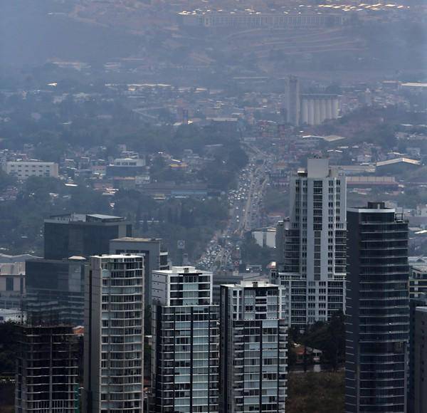 Así luce Tegucigalpa este sábado por la capa de humo