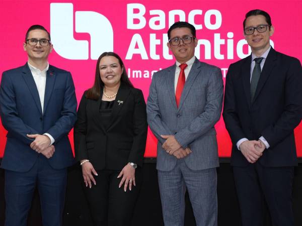 Ejecutivos de Banco Atlántida presentaron oficialmente la promoción “Premiamos tu Esfuerzo”, una iniciativa que entregará más de L5 millones en premios para incentivar la cultura del ahorro en Honduras.