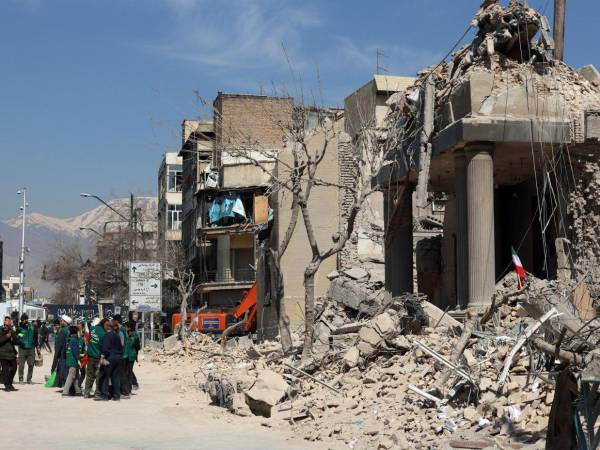 En un mensaje en la red social X, Baqaei afirmó, al adjuntar un video de Kallas, que esto es hipocresía y un flagrante doble rasero.