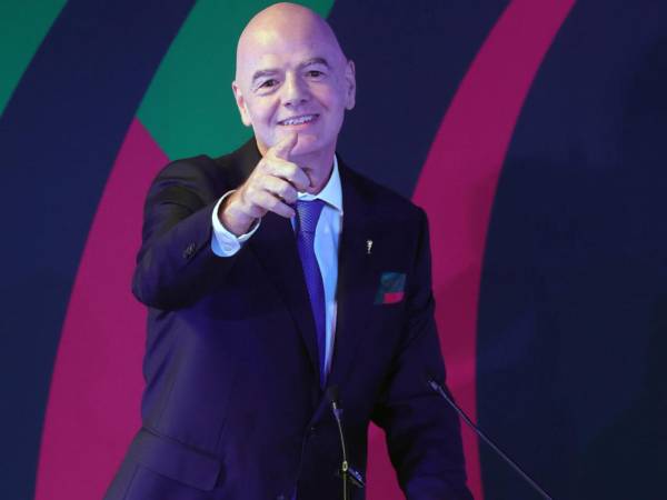 Gianni Infantino aparta a Inglaterra y dice que México inventó el fútbol