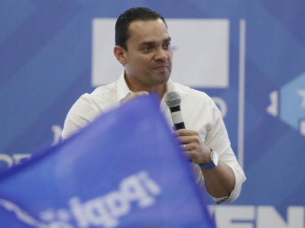 Diputado Tomás Zambrano llamó a las Fuerzas Armadas a continuar trabajando por Honduras, la democracia y el orden constitucional.