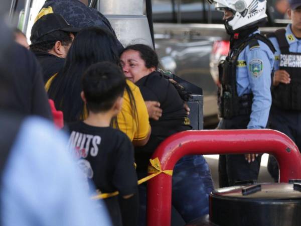 Un conductor de mototaxis fue acribillado la mañana de este viernes dentro de una gasolinera ubicada en la colonia Torocagua, en Comayagüela, capital de Honduras.