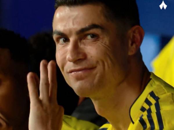Cristiano Ronaldo tras ser sustituido en el partido de Al Nassr.