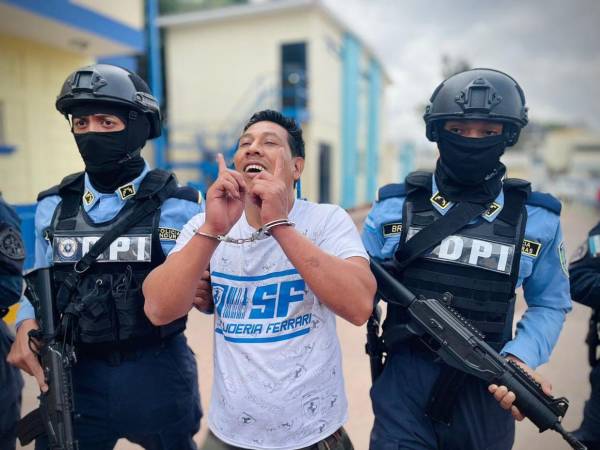 José Alfredo Espinal Blandín (37) fue capturado por agentes de la Dirección Policial de Investigaciones (DPI).