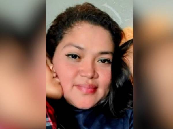 Foto en vida de Karla Yesenia Flores Zúñiga, de 37 años.