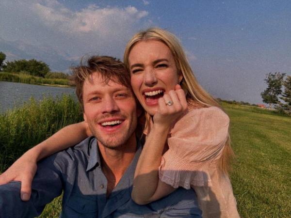 La actriz Emma Roberts contraerá matrimonio este sábado con el actor Cody John en una ceremonia íntima celebrada en la finca familiar de la pareja, ubicada en Sun Valley, Idaho.