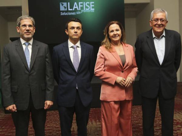 Banco LAFISE reunió a destacados especialistas y líderes empresariales durante LAFISE Talks, una jornada de análisis económico, inversión y planificación patrimonial que promovió el intercambio de conocimiento y el networking.