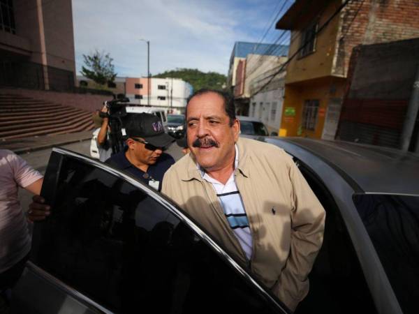 Este domingo 31 de agosto se cumple exactamente un año de que Carlos Zelaya, exsecretario del Congreso Nacional y cuñado de la presidenta Xiomara Castro, confesara que se reunió con narcos en 2013. A continuación, una recopilación de los hechos.