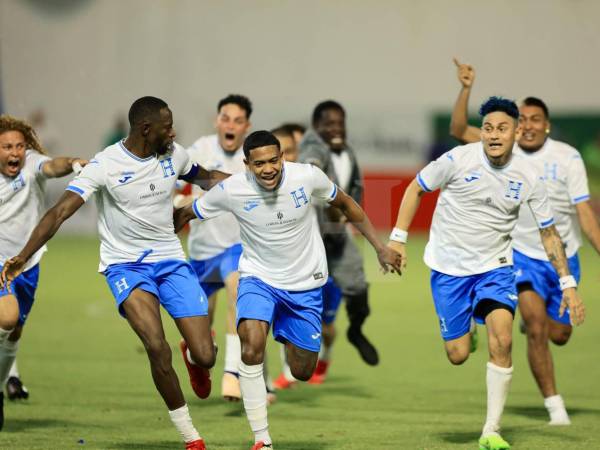 Honduras se dio a respetar en casa y derrotó a los tiktokers de El Salvador.