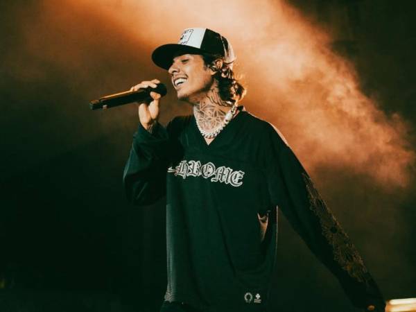 La expectativa crece en torno al primer encuentro entre Natanael Cano y el público hondureño. El artista mexicano, figura indiscutible del corrido tumbado, traerá su “Tour Latinoamérica 2025” a Tegucigalpa este domingo 9 de noviembre, en el Estadio Héctor “Chochi” Sosa. Aquí los detalles.