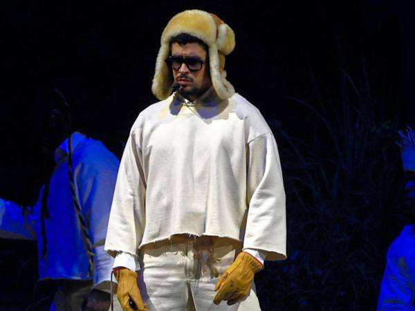 El concierto reunió a artistas como Marc Anthony, Arcángel y De La Ghetto, y contó con la presencia de figuras internacionales del deporte y el cine, consolidando un hito histórico para la música latina.