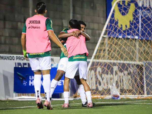 Imágenes del desarrollo del partido.