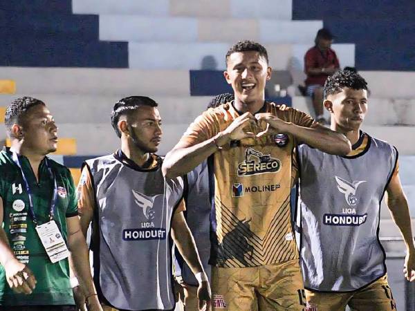 Imágenes del desarrollo del partido.