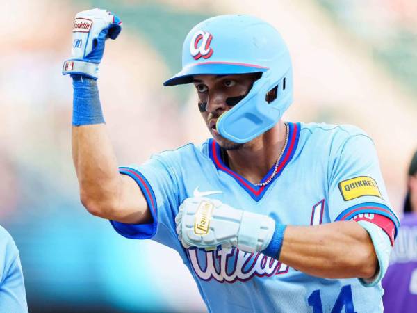 El catracho tuvo una noche de ensueño, pese a la derrota de su equipo.