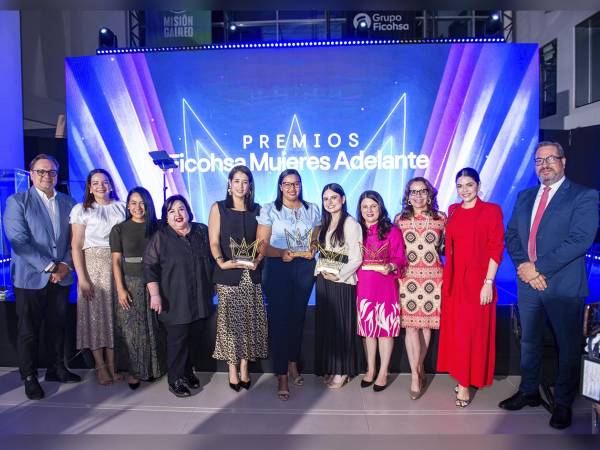 Grupo Ficohsa celebró la cuarta edición del Premio Mujeres Adelante en Tegucigalpa.