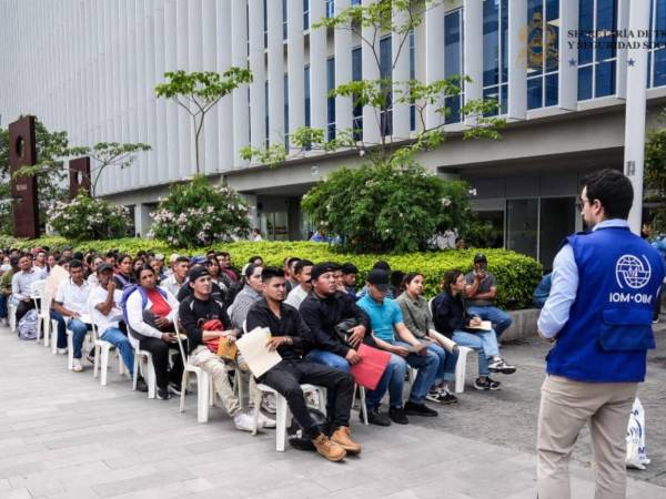 Fueron más de 5,900 hondureños los que participaron en la convocatoria que hizo la Secretaría de Trabajo.