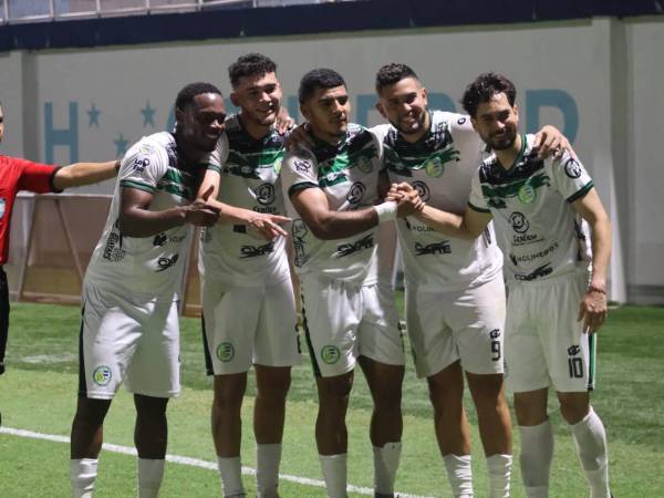 Imágenes del desarrollo del partido.