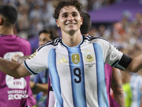 Julián Álvarez tiene contrato con el Atlético de Madrid hasta el 2030.