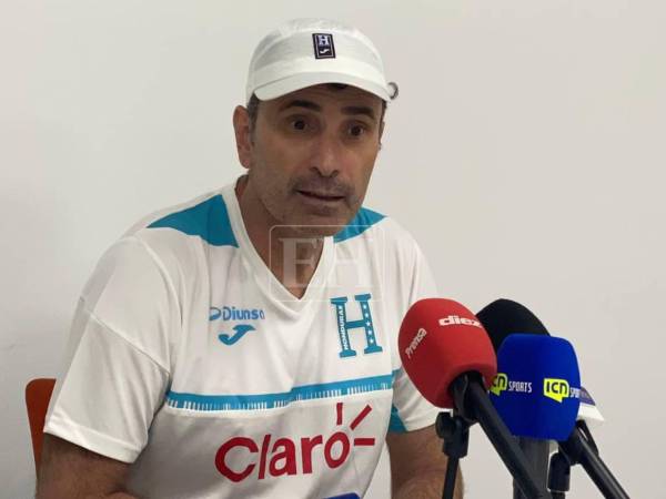 Molina habló este martes ante los medios de comunicación en España.