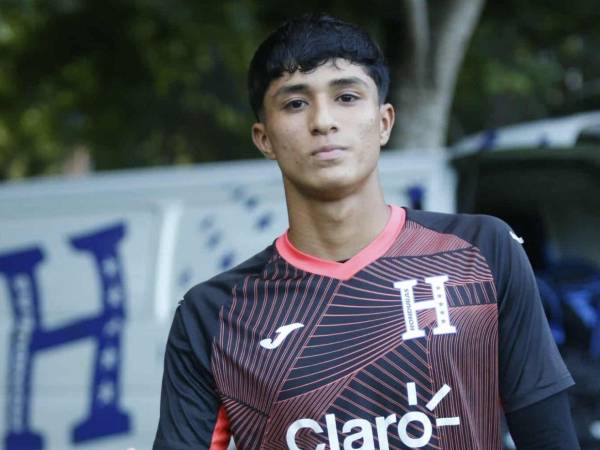 Noel Valladares es arquero y actualmente milita en las inferiores del Olimpia.