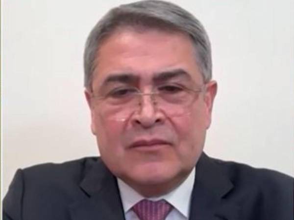 ¿Cuál es la situación financiera de Juan Orlando Hernández tras salir de la cárcel? El expresidente de Honduras brindó una entrevista a Matt Gaetz para la cadena One America News y entre sus respuestas habló de su situación monetaria. ¿Qué dijo?