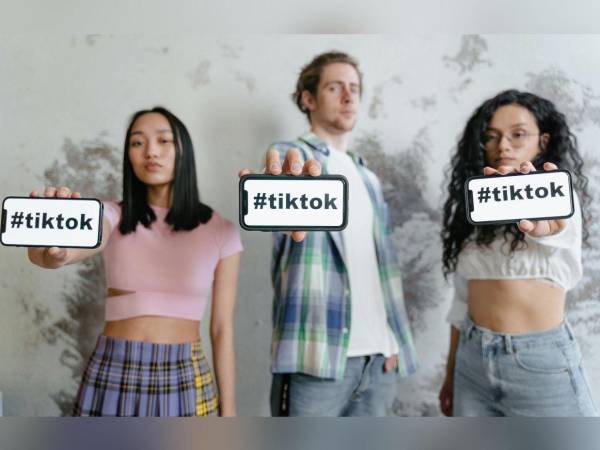 El 41% de los jóvenes prefiere buscar información en redes sociales, frente al 32% que sigue usando buscadores tradicionales.