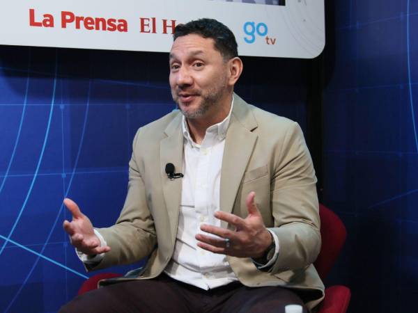 Ramírez participó en Hablemos de Política, en un espacio dedicado a que la sociedad civil opine del panorama electoral previo a los comicios.