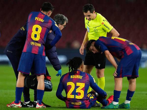 El club azulgrana sufrió ayer un duro golpe al quedar eliminado de la Copa ante Atlética.