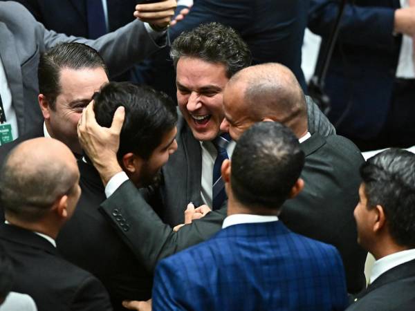 Bolsonaro podría dejar el régimen cerrado en poco más de dos años.