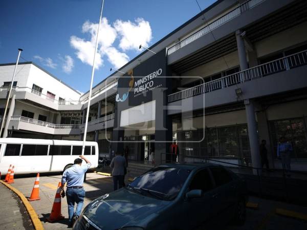La denuncia señala presuntas irregularidades relacionadas con el Decreto 8-2023, que había sido vetado por la entonces presidenta Xiomara Castro en marzo de 2023.