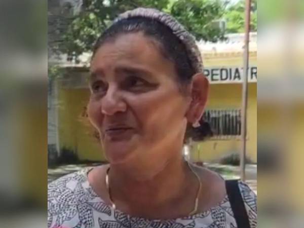 La víctima, identificada como Yessy Yamileth Matamoros, de 52 años, relató que en la tarde del domingo un conocido de la zona le ofreció un postre de chocolate que consumió junto a sus nietas, sin saber que contenía marihuana.