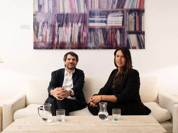 El ministro de Cultura de España, Ernest Urtasun, fue consultado por la prensa acerca de la polémica por unos tuits de la actriz trans Karla Sofía Gascón. Para sorpresa de muchos respondió aseverando que esos mensajes no representan a la sociedad española.