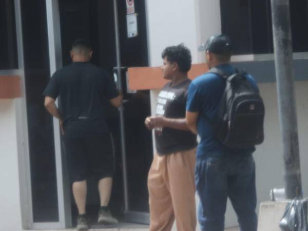 Los familiares del militar realizaron el proceso de retiro del cuerpo de la morgue del Ministerio Público (MP).
