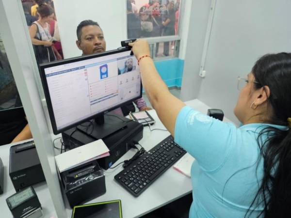 Honduras implementa declaración aduanera digital para agilizar el paso de viajeros y reforzar controles en Semana Santa.