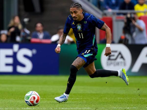 Raphinha solo jugó un tiempo en la derrota de Brasil contra Francia.