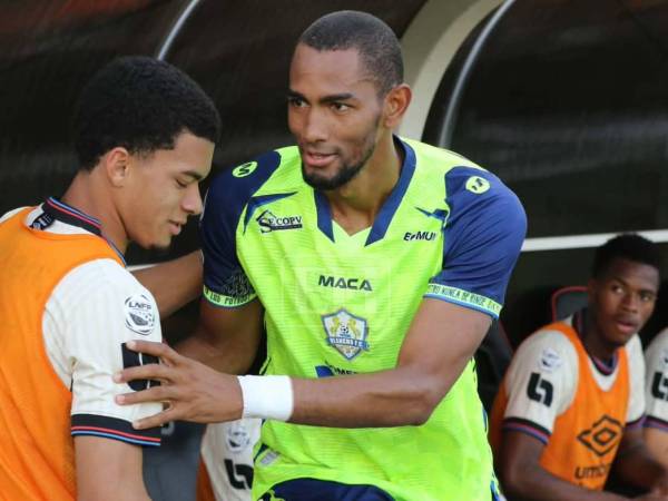 Bengtson anotó este domingo su primero gol con la camiseta del Olancho FC.