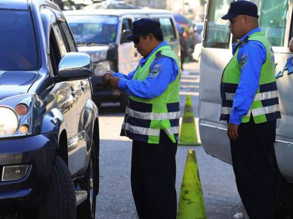Durante la Semana Santa, autoridades de Vialidad y Transporte explicaron que realizarán operativos con más de 24 mil cuerpos policiales a nivel nacional.
