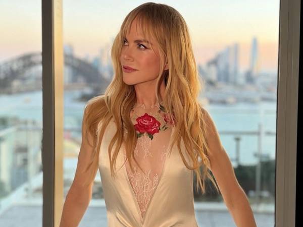 Nicole Kidman llega a los 59 años con una agenda que incluye televisión, cine y moda. La actriz, que cumplirá 60 el próximo junio, participa en la tercera temporada de <i>Lioness</i>, la serie de Taylor Sheridan para Paramount+, rueda el thriller <i>Discretion</i> y regresará a <i>Nine Perfect Strangers</i>, de HBO.