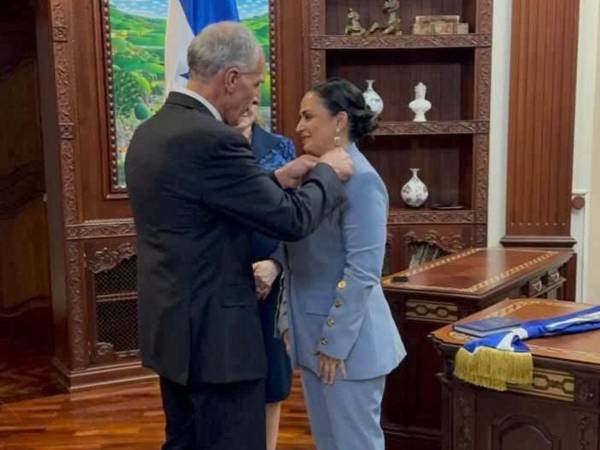 Nasry Asfura nombró a la nueva directora de la antigua Sedesol, la abogada Fátima Juárez.