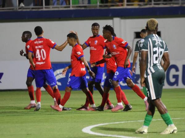 Michaell Chirinos fue el encargado de abrir el marcador a favor del Olimpia.