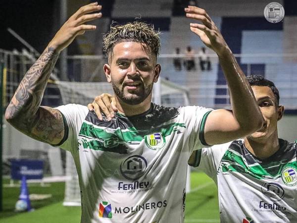 Imágenes del desarrollo del partido Juticalpa vs Real España.