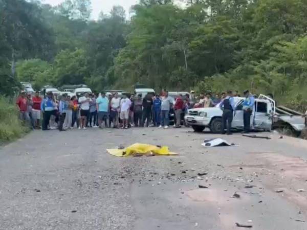 La Policía Nacional investiga la colisión en la carretera hacia Santa Bárbara que dejó sin vida a dos menores de edad.