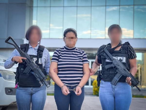 Capturan a mujer que entregaba a su sobrina con discapacidad para explotación sexual en Tegucigalpa.