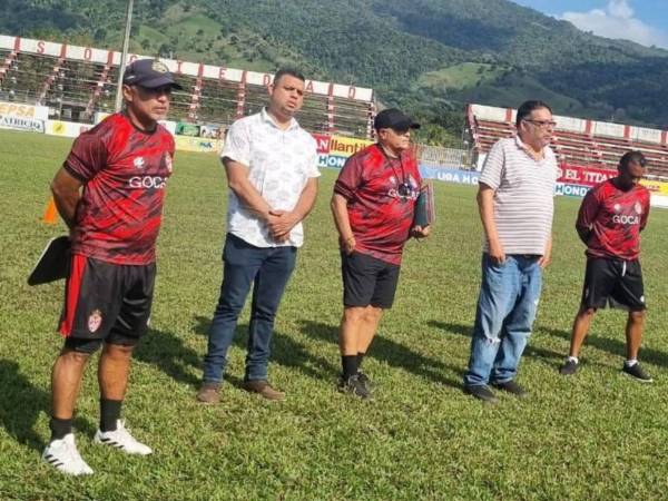 Carlos de Toro ya había dirigido a Victoria y Platense en 1997 y 2011.