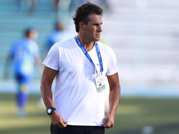Silvio Rudman aseguró no estar pensando por los momentos en el Alajuelense.