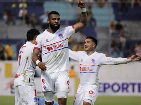 Olimpia no falla y supera a Real España en primer choque de las triangulares