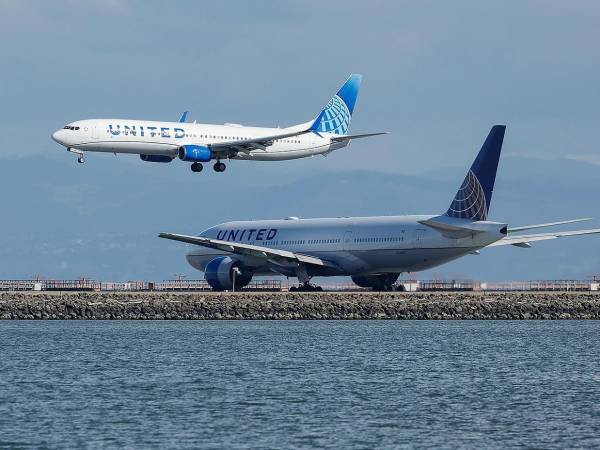 Los vuelos están paralizados debido a la muerte del narcotraficante mexicano. EFE/EPA/JOHN G. MABANGLO