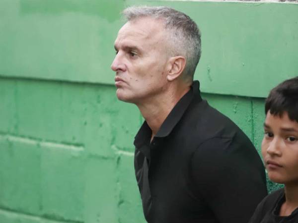 Lavallén fue castigado por cuatro partidos, regresa para el clásico ante el Olimpia.